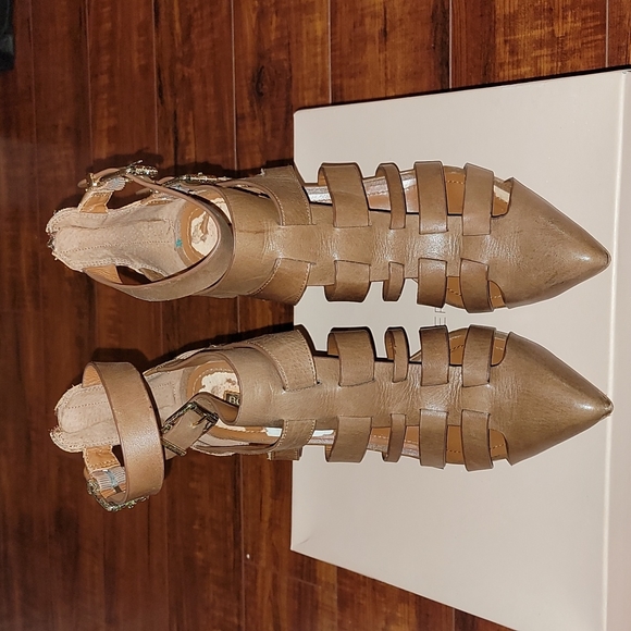 Booties - Picture 4 of 4